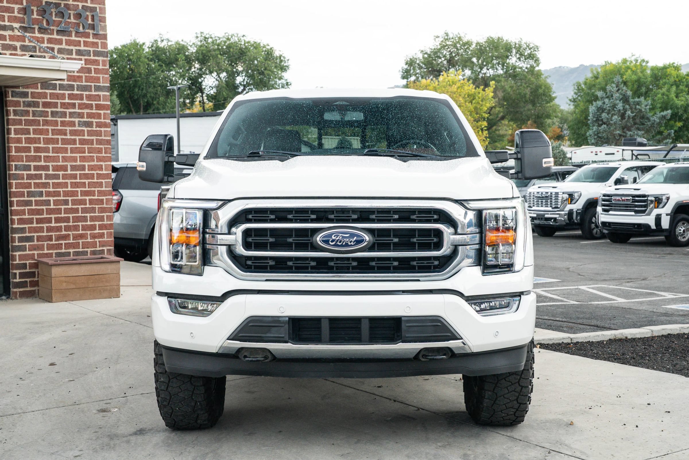 Used 2023 Ford F150 Lariat w/ Max Trailer Tow Package AWD/4WD image 2
