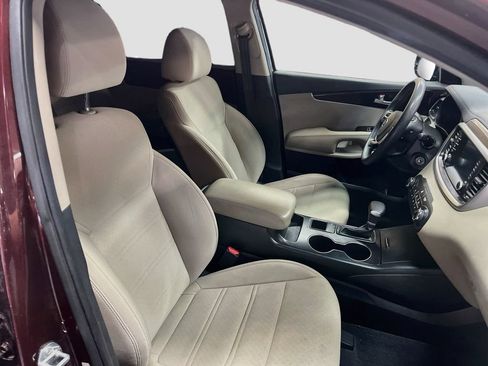 Used 2020 Kia Sorento LX AWD/4WD image 28