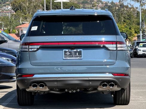 New 2025 Lincoln Aviator Reserve image 4