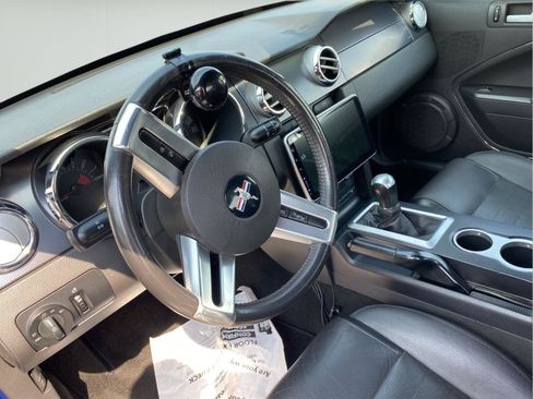 Used 2006 Ford Mustang GT RWD image 10