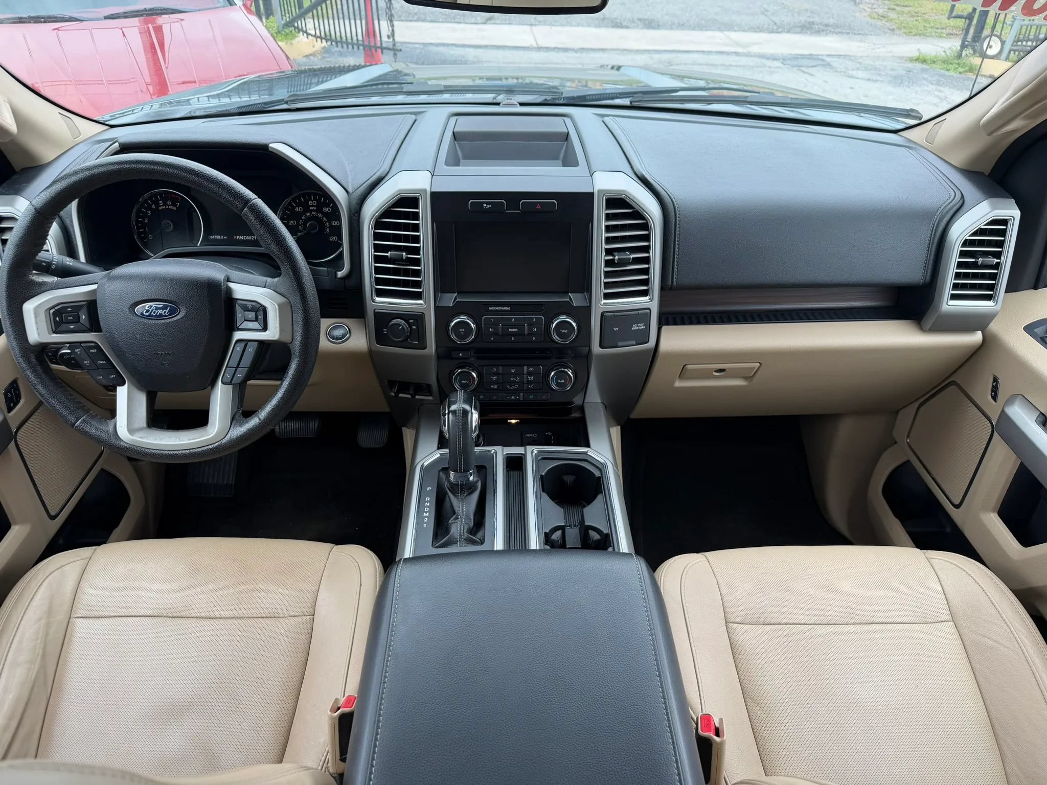 Used 2015 Ford F150 Lariat RWD image 7