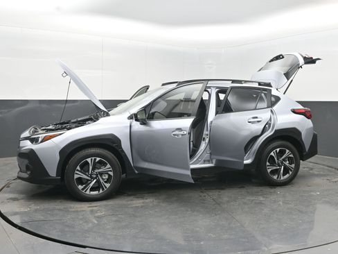 Used 2025 Subaru Crosstrek 2.0i Premium w/ Crosstrek Mirror Package image 42