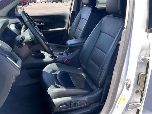 Used 2024 GMC Terrain SLT FWD image 27