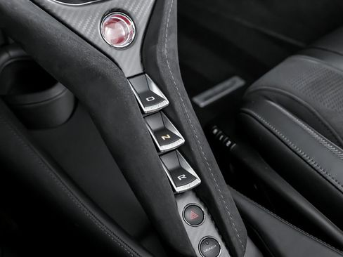 Used 2019 McLaren 720S Performance image 39