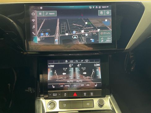 Used 2024 Audi Q8 e-tron Premium AWD/4WD image 48