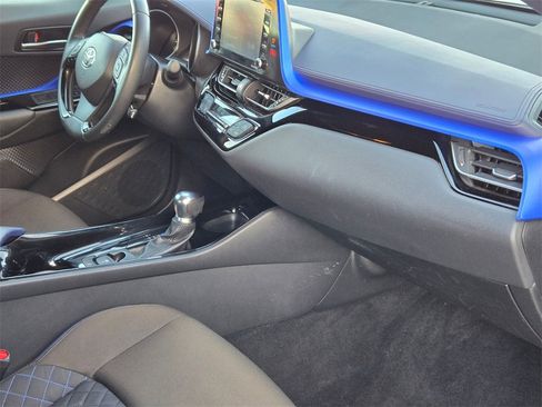 Used 2021 Toyota C-HR XLE image 25