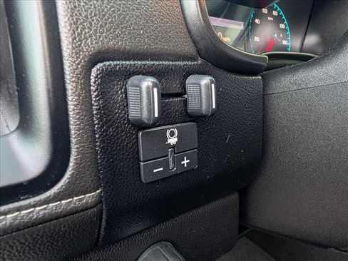 Used 2021 GMC Canyon Denali AWD/4WD image 32