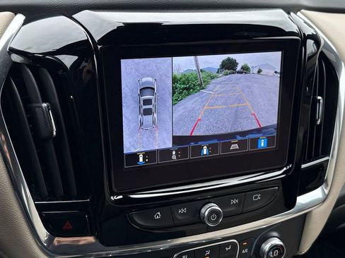 Certified 2023 Chevrolet Traverse LT w/ LT Premium Package image 25