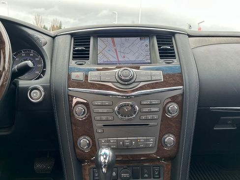 Used 2017 INFINITI QX80 4WD w/ Driver Assistance Package image 28