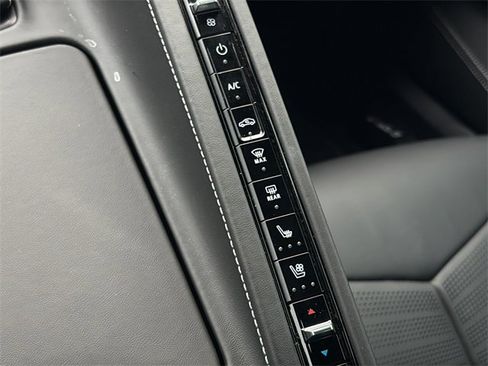 Used 2024 Chevrolet Corvette Stingray Premium Cpe w/ Z51 Performance Package image 30