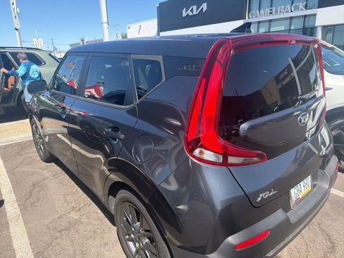 Used 2021 Kia Soul EX FWD image 7