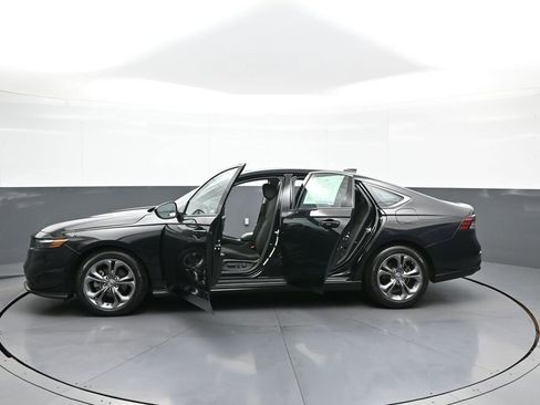 Certified 2023 Honda Accord EX image 42