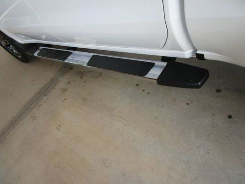 New 2026 Chevrolet Silverado 1500 LT image 10