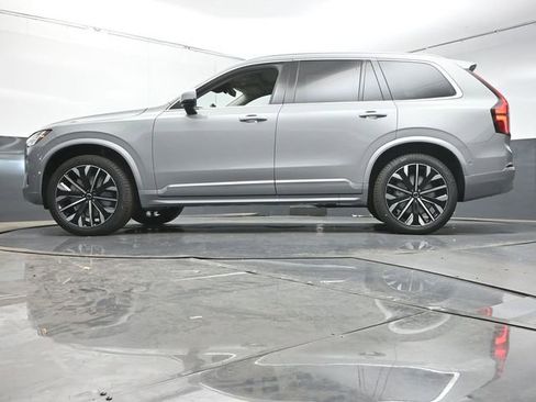 New 2026 Volvo XC90 B5 Plus w/ Protection Package Premier AWD/4WD image 37