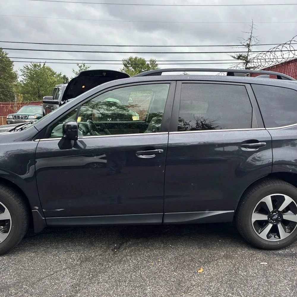 Used 2017 Subaru Forester 2.5i Limited w/ Popular Package #1 AWD/4WD image 4