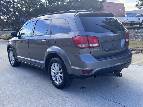 Used 2013 Dodge Journey SXT image 4
