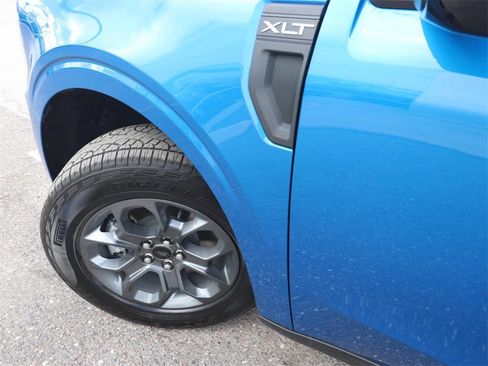 New 2025 Ford Maverick XLT w/ XLT Luxury Package image 4