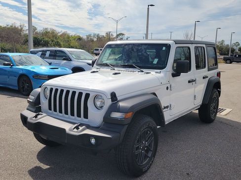 Used 2024 Jeep Wrangler Sport S image 11