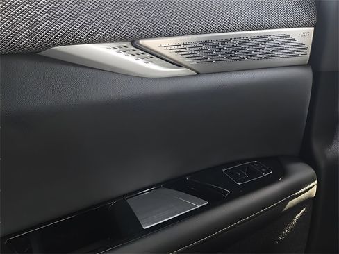 New 2025 Cadillac Optiq Sport 1 image 18