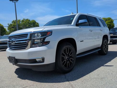 Used 2017 Chevrolet Tahoe Premier RWD image 9