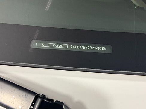 Certified 2024 Land Rover Defender 110 S image 31