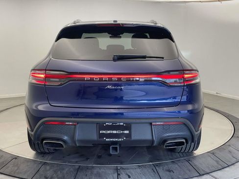 Certified 2022 Porsche Macan AWD/4WD image 6