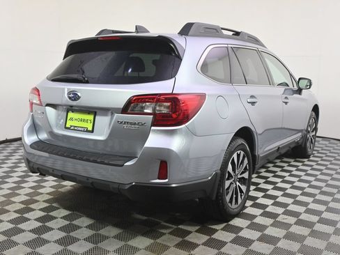 Used 2017 Subaru Outback 2.5i Limited AWD/4WD image 6