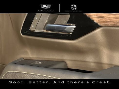 Used 2025 Chevrolet Tahoe Premier AWD/4WD image 24