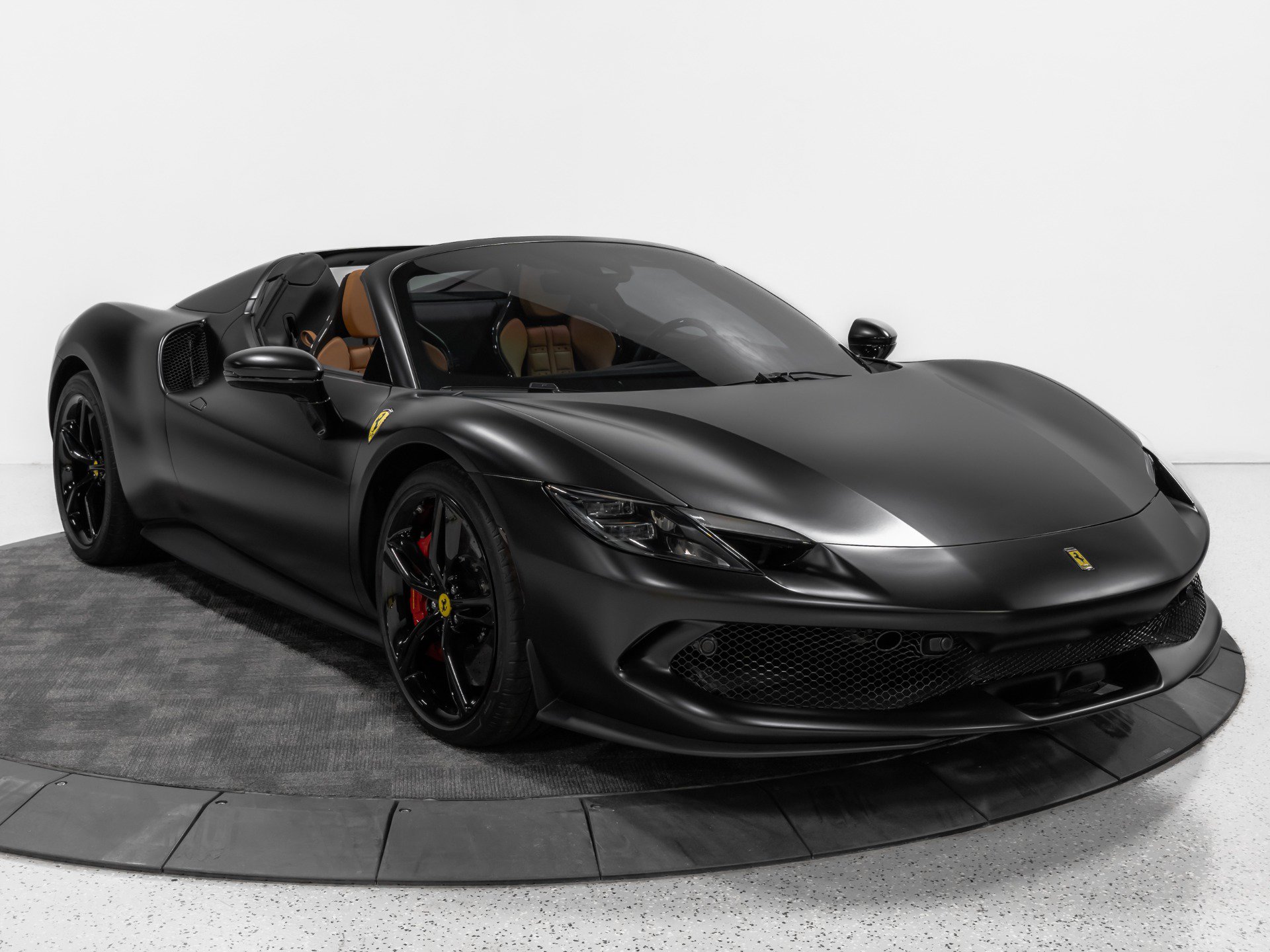 Used 2023 Ferrari 296 GTS RWD image 12