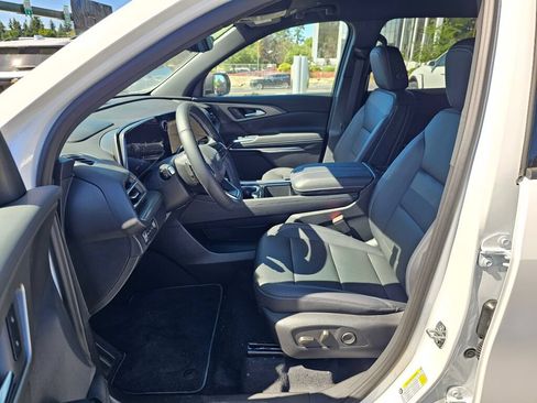 New 2026 Chevrolet Traverse LT w/ Driver Confidence Package AWD/4WD image 20
