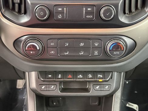 Used 2019 Chevrolet Colorado Z71 image 31