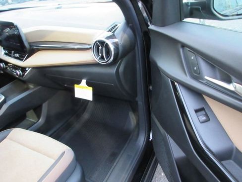 New 2026 Chevrolet Equinox ACTIV w/ Convenience Package III image 17