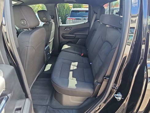 Used 2024 Chevrolet Colorado LT w/ LT Convenience Package II image 18