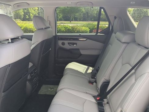 New 2025 Honda Pilot Touring image 12