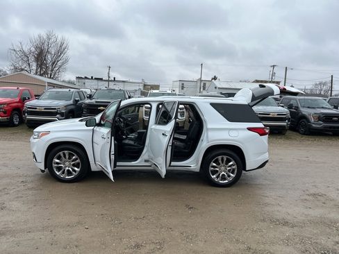 Certified 2021 Chevrolet Traverse High Country image 11