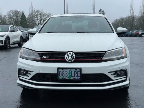 Used 2016 Volkswagen Jetta GLI SE image 9