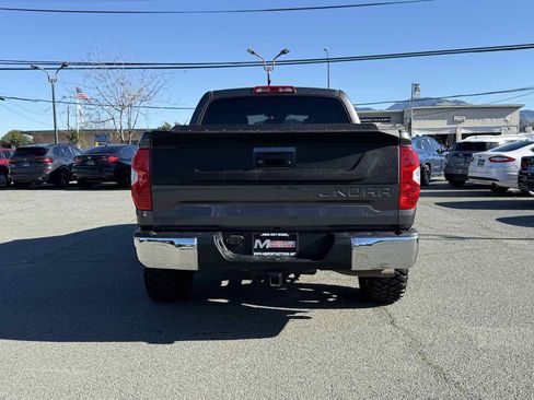 Used 2018 Toyota Tundra SR5 image 9