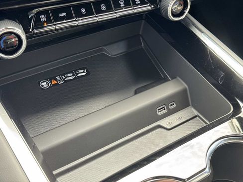 New 2026 Chevrolet Tahoe Premier image 23