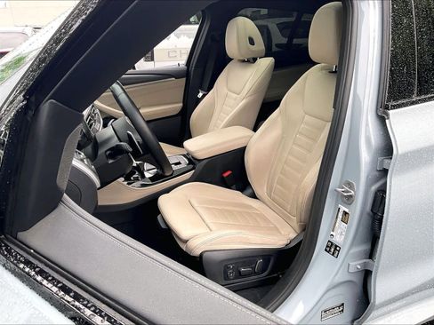 Used 2024 BMW X4 M40i AWD/4WD image 25