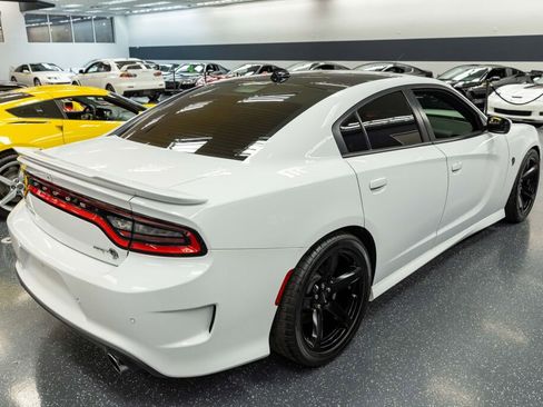 Used 2018 Dodge Charger SRT Hellcat w/ Harman/Kardon Audio Group image 6