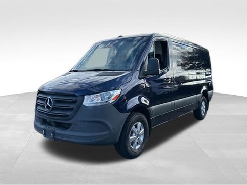 Used 2023 Mercedes-Benz Sprinter 2500 image 1