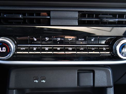 Used 2024 Honda Prologue Touring image 27