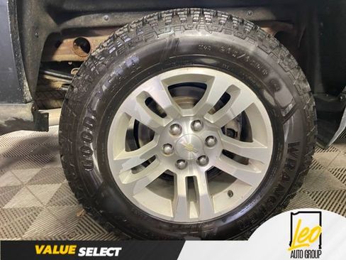 Used 2017 Chevrolet Silverado 1500 LT w/ All Star Edition AWD/4WD image 21