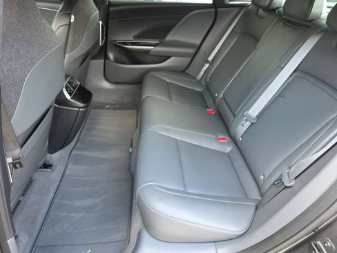 Used 2024 Lucid Air Touring AWD/4WD image 36