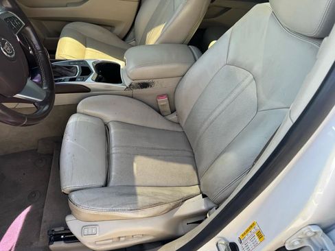 Used 2012 Cadillac SRX Performance w/ LPO, U-Rail D-Rings Package FWD image 11