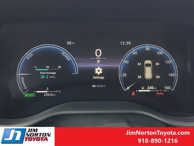Used 2025 Toyota Sienna Platinum FWD image 17
