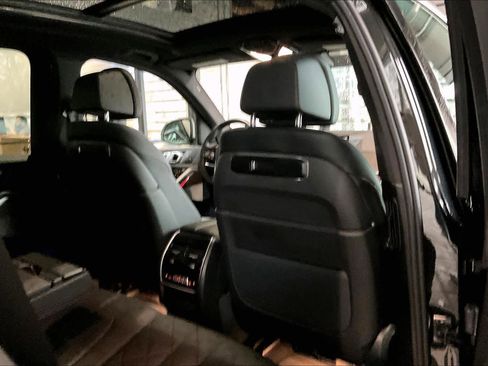 Used 2025 BMW X5 xDrive40i w/ Climate Comfort Package image 20