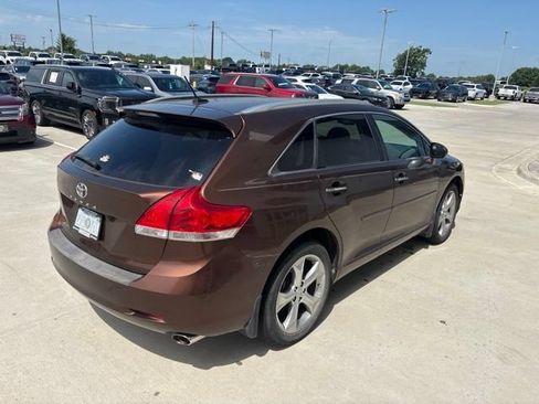 Used 2009 Toyota Venza FWD image 3