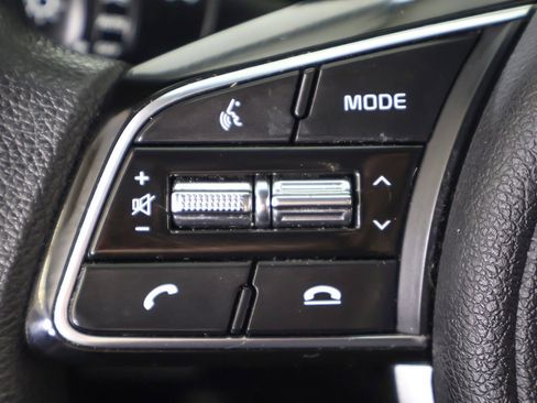 Used 2022 Kia Sportage LX image 34