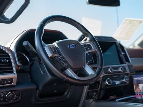 Used 2022 Ford F250 Platinum w/ FX4 Off-Road Package image 23